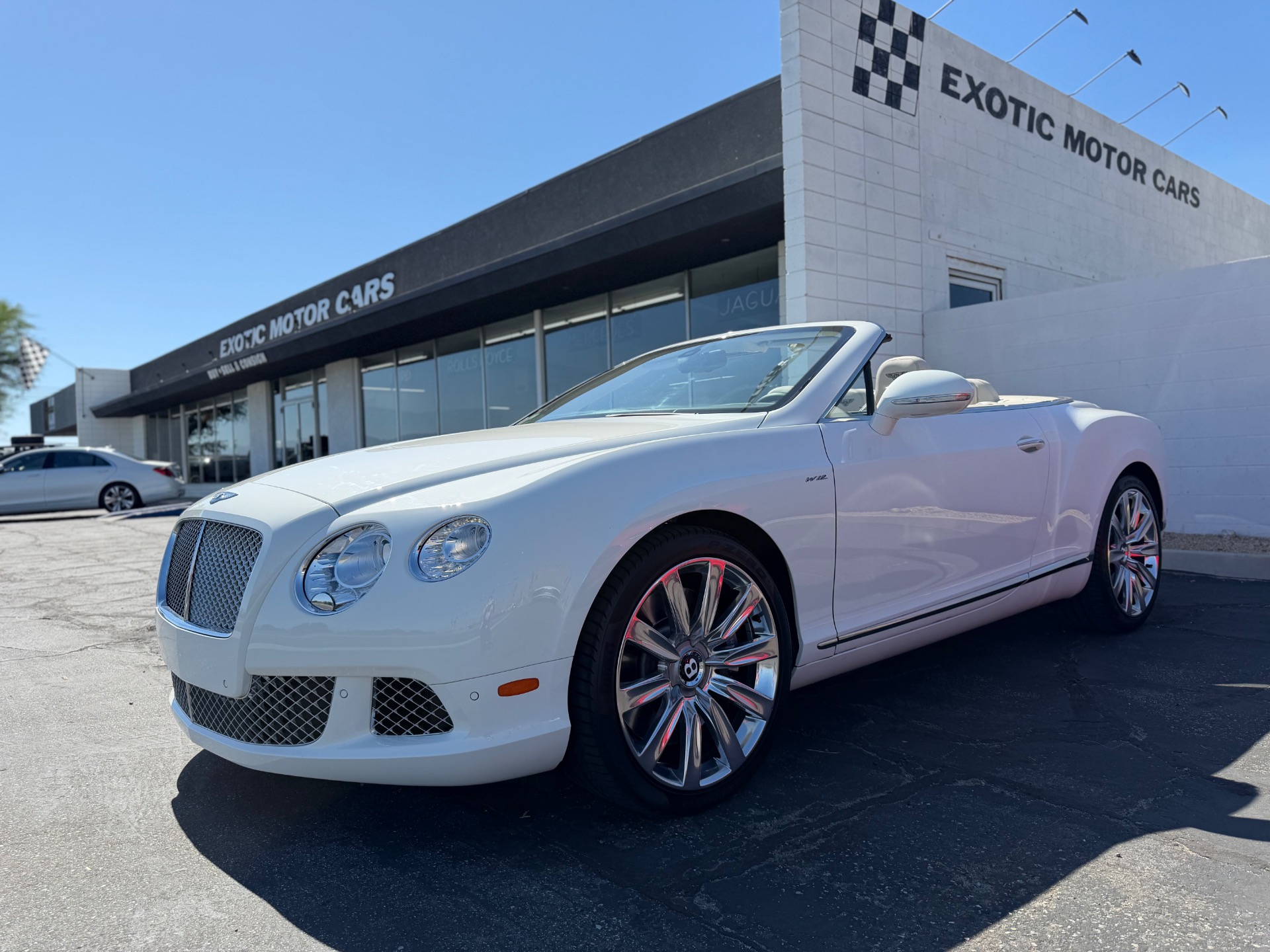 bentley continental gtc 2014 SCBGU3ZA9EC095988 image bentley continental gtc 2014 SCBGU3ZA9EC095988 image